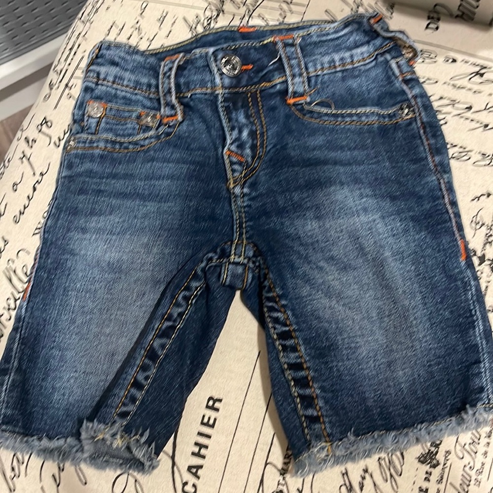 True Religion little girls long cut-off shorts size 3T